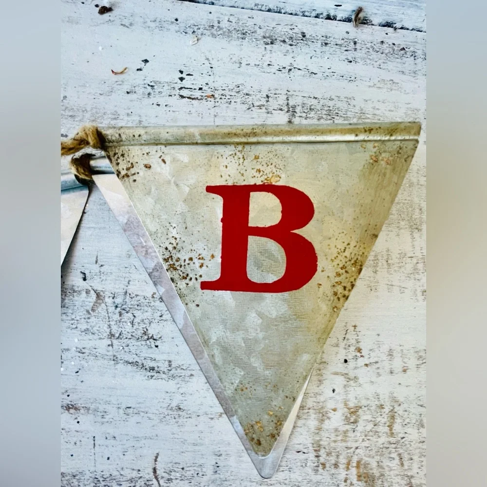 *Believe Metal Pennant Garland 45”